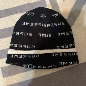 Supreme Monochrome Logo Beanie